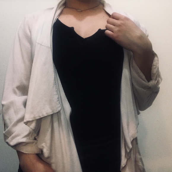 cream jacket - Picture 5 of 7